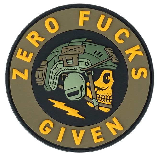 Гумена 3D тактическа нашивка Zero Fucks Given с череп, балистична каска, антифони и светкавица от 101 INC