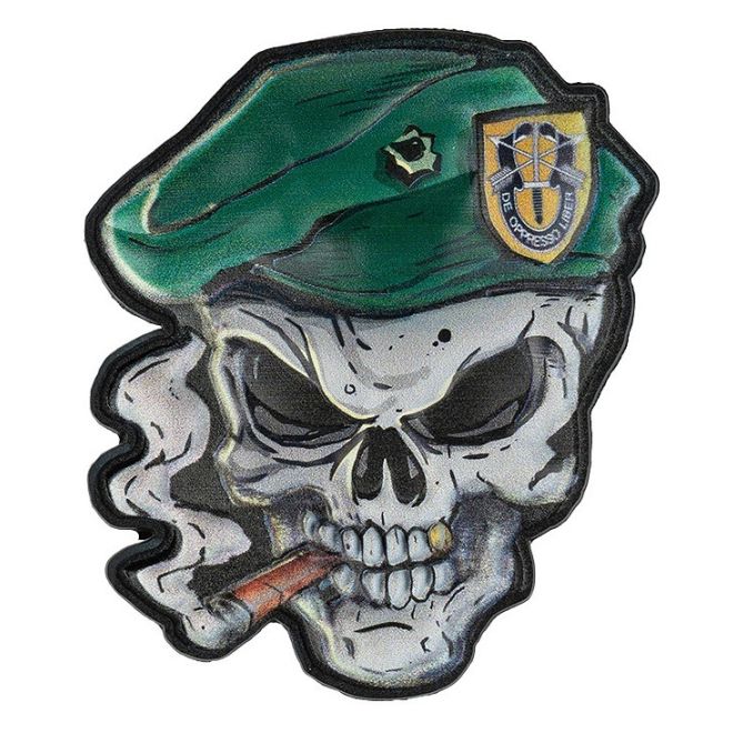 Гумена 3D тактическа нашивка Green Beret Skull с череп, пура и зелена барета на US Army Special Forces от 101 INC