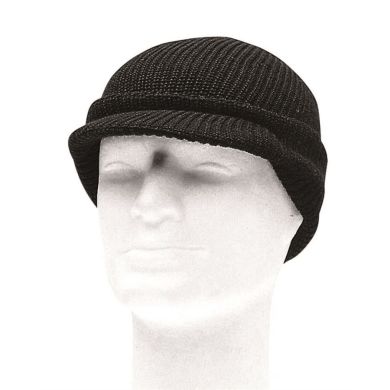 Зимна шапка от акрил с козирка