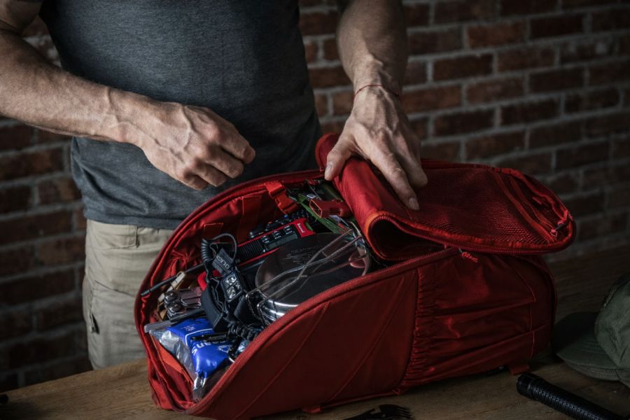 Раница за евакуация при извънредни ситуации - всичко най-важно