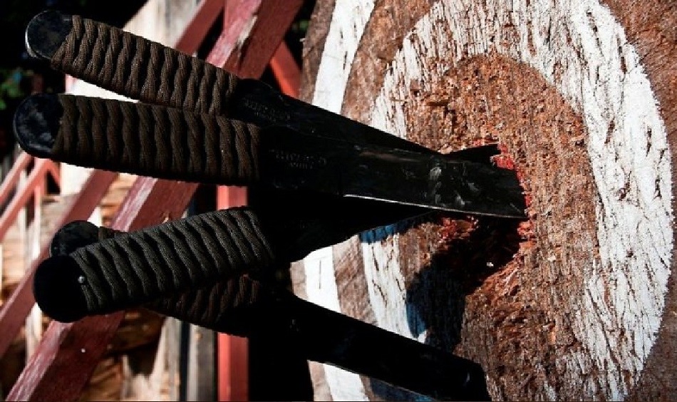 Нож за хвърляне