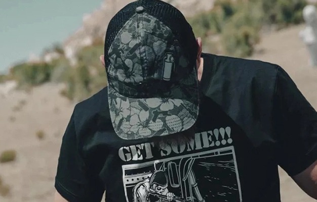 Шапки с козирка